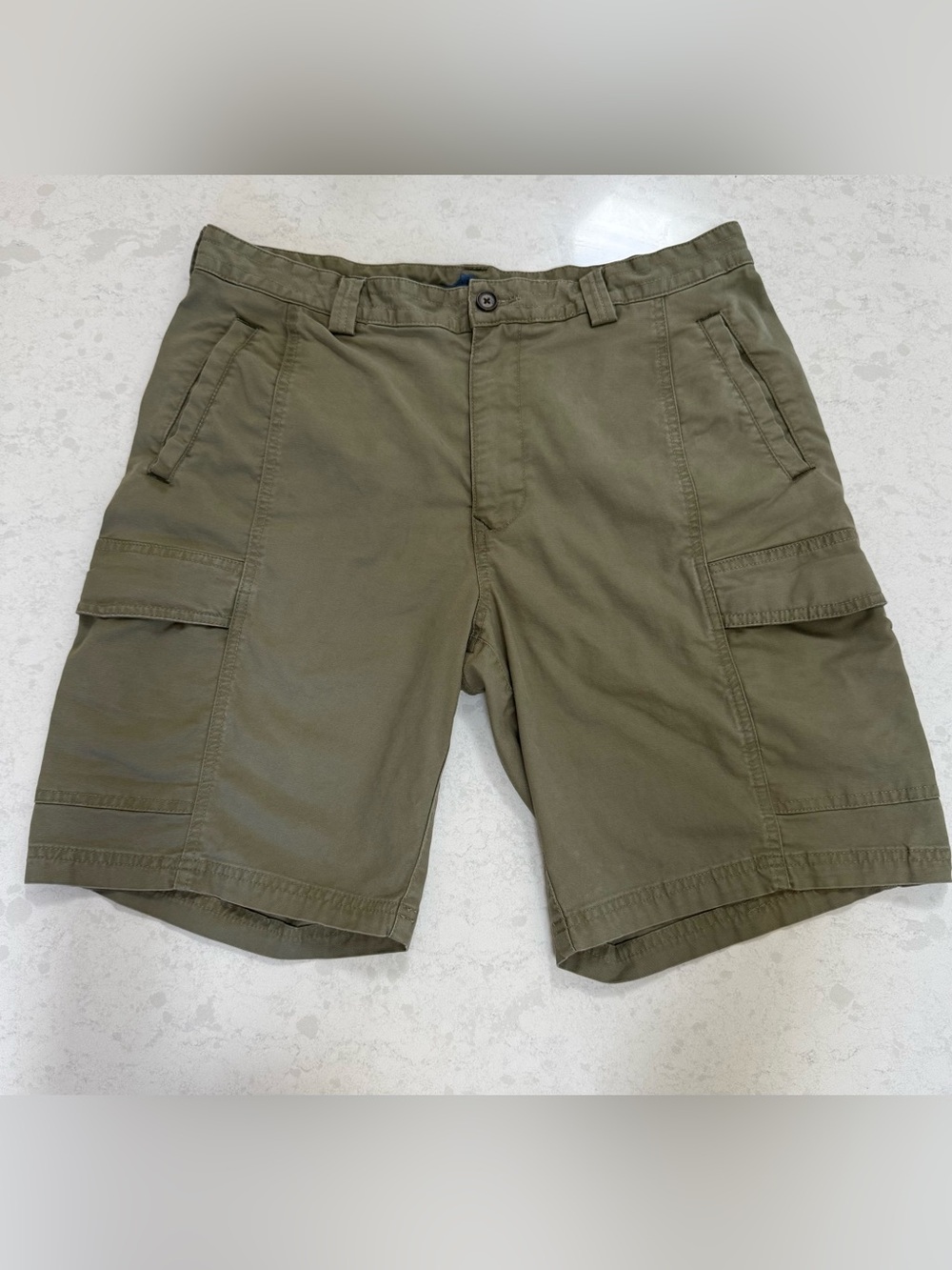 Tommy Bahama 35 - 10” Olive/Dark Khaki Men’s Cargo Shorts